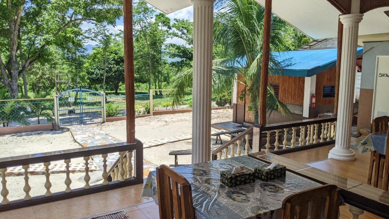 Maya Guest House - Sipaway Island San Carlos  Екстер'єр фото