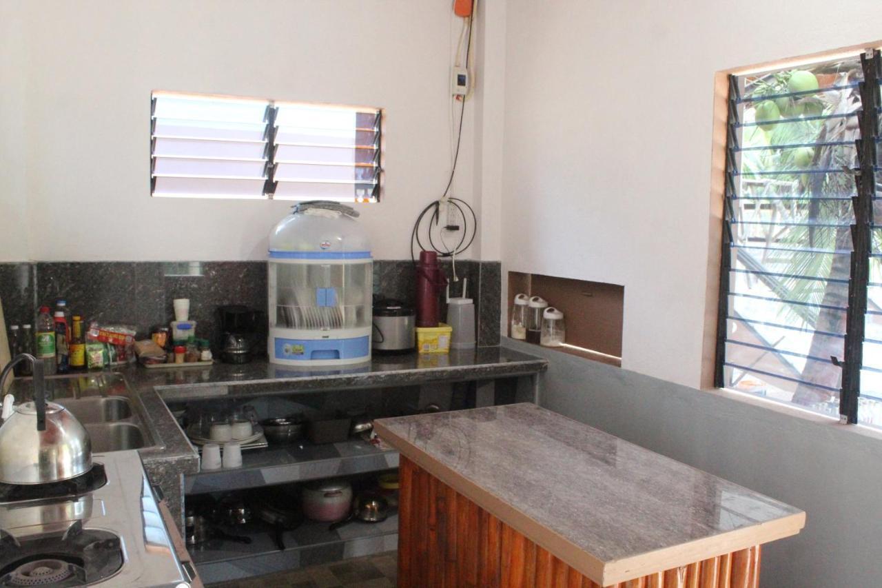 Maya Guest House - Sipaway Island San Carlos  Екстер'єр фото